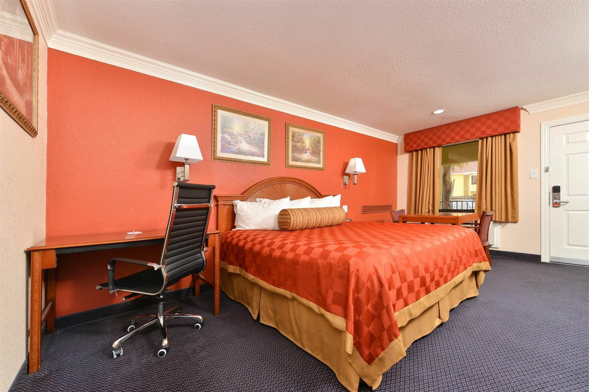 Americas Best Value Inn & Suites-Alvin/Houston Exterior photo
